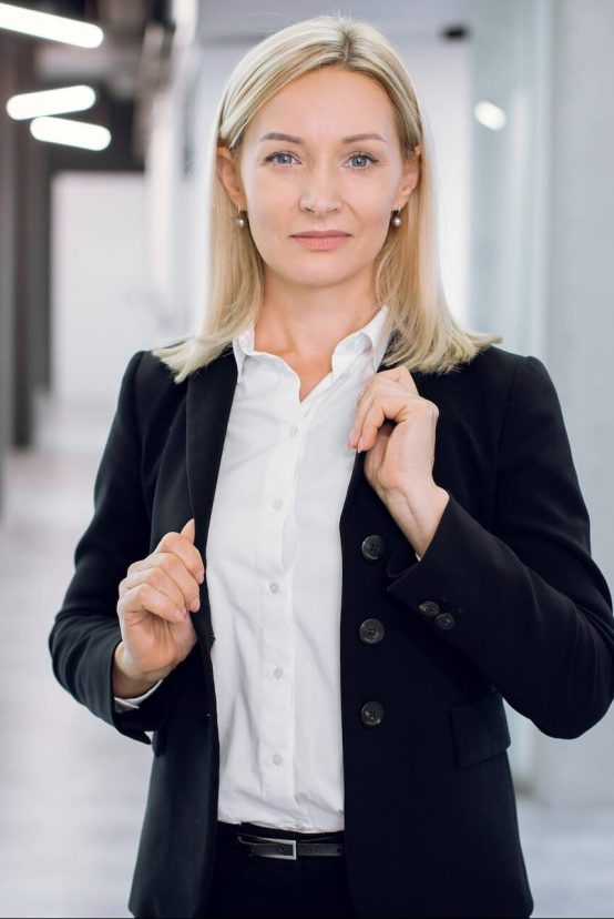 people-business-office-company-worker-concept-2022-01-28-06-58-52-utc-e1658645984284.jpg people-business-office-company-worker-concept-2022-01-28-06-58-52-utc-e1658645984284.jpg